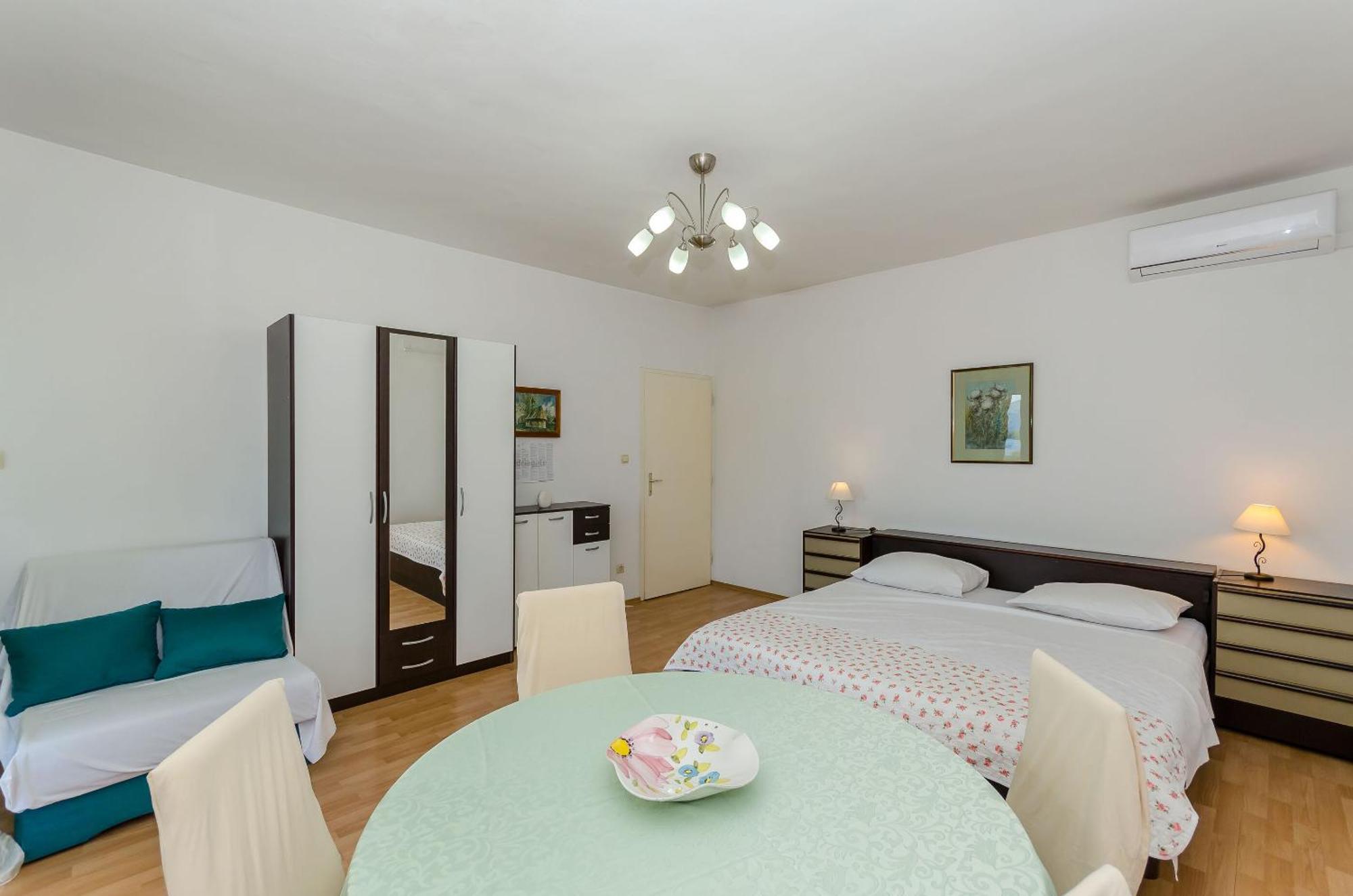 Apartments Jakov Єлса Екстер'єр фото